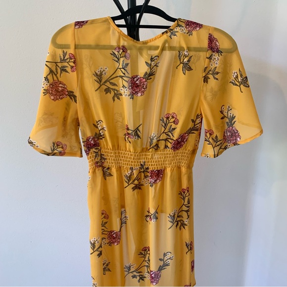 NWT FeathersNYC High Low Sheer Floral Wrap/Cover Up Size Small - Picture 8 of 12